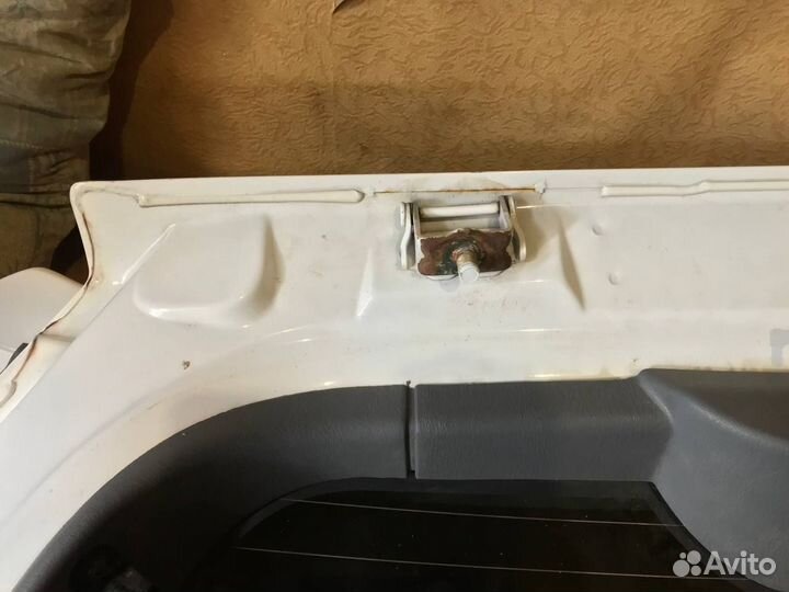 Крышка багажника Geely MK Cross