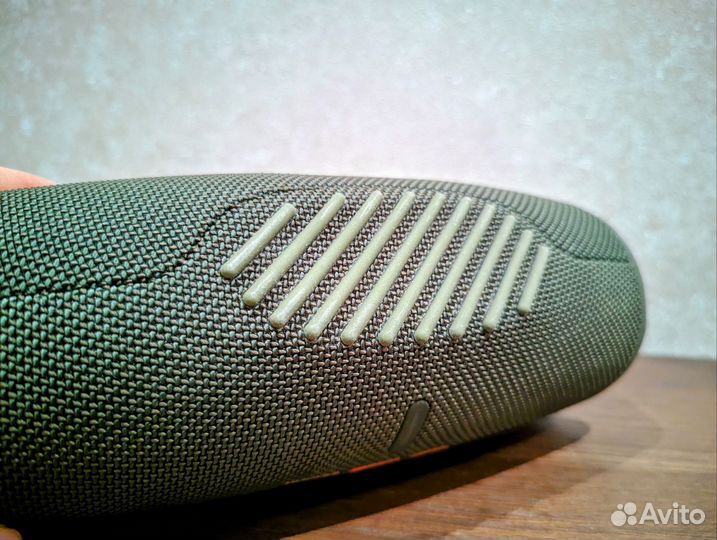 JBL Charge 5 (состояние нового)