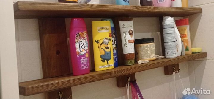 Полка навесная для ванной