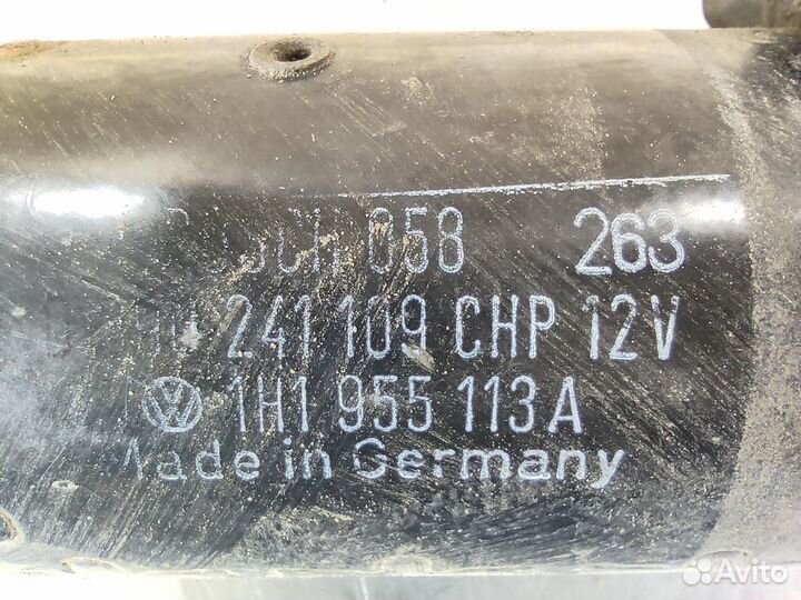 Моторчик стеклоочистителя передний Volkswagen Golf