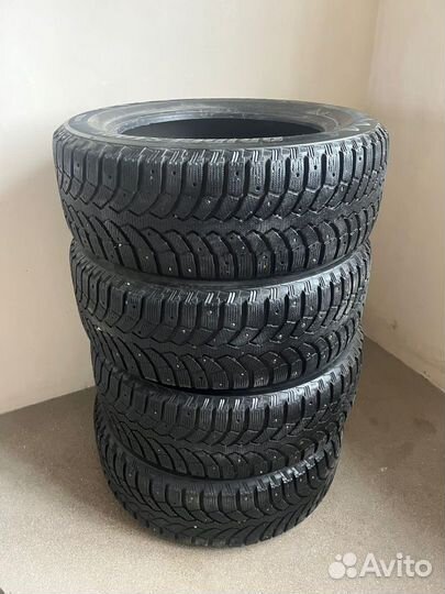 Bridgestone Blizzak Spike-01 225/60 R17