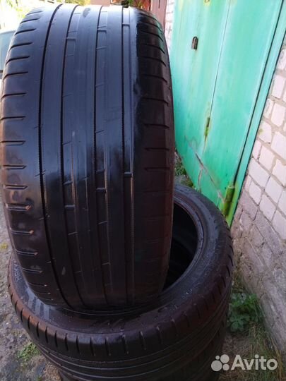 Nokian Tyres Hakka Black 2 255/45 R20 105