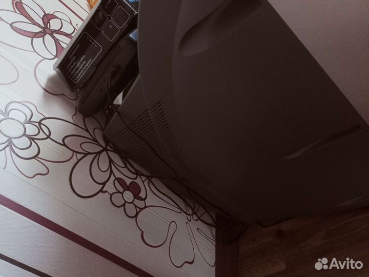 Телевизор samsung