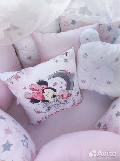 Бортики в детскую кроватку, простынь, подушка новы