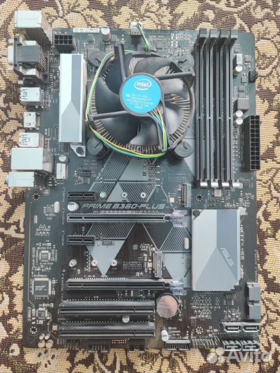 Материнская плата с процессором i3 8100