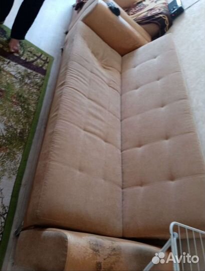 Диван продам