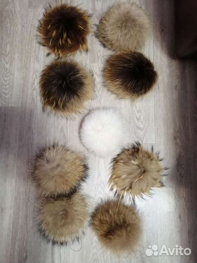 Меховые помпоны