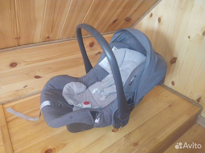 Автокресло inglesina huggy