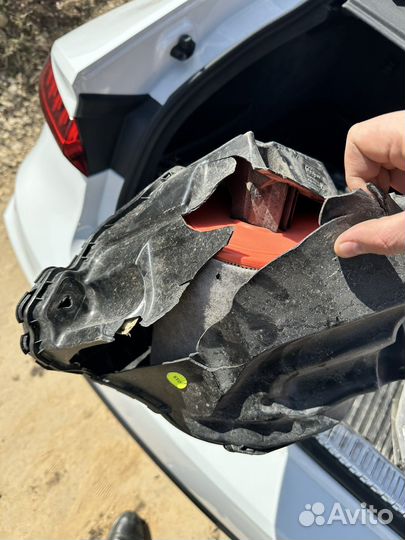 Корпус воздушного фильтра ауди а7 с8