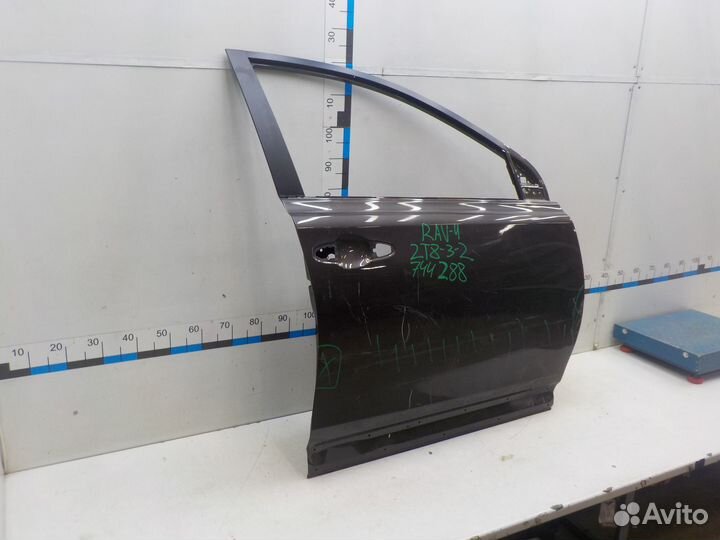 Дверь передняя правая Toyota RAV4