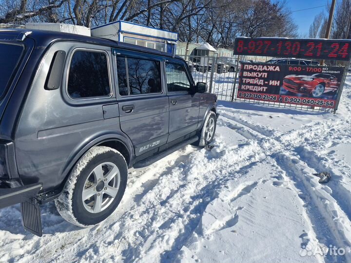 LADA 4x4 (Нива) 1.7 МТ, 2015, 186 000 км