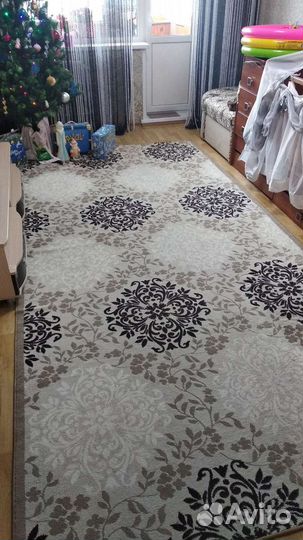 Палас ковер 4*2. В отличном состоянии. После химч