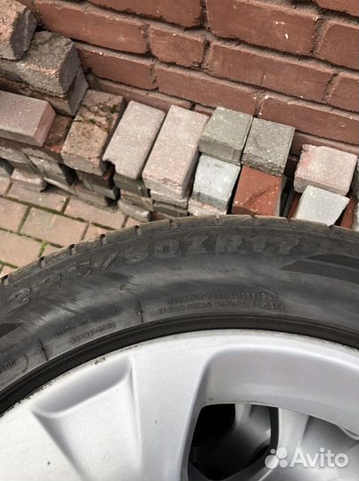 Tracmax X-Privilo TX3 225/50 R17