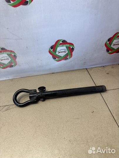 Рено Каптюр буксировочный крюк оригинал