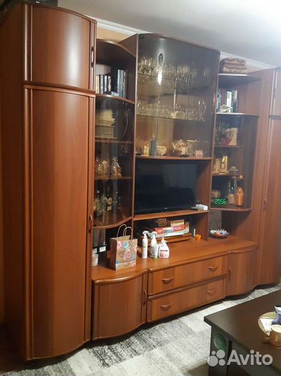 Стенка в гостиную