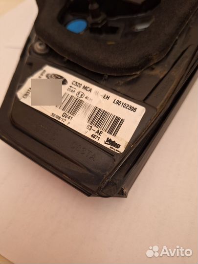 Фонарь задний внутренний левый Ford Kuga 2017