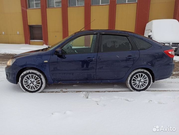 LADA Granta 1.6 МТ, 2017, 210 600 км
