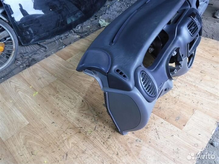 Торпедо renault Megane I 1999-2004