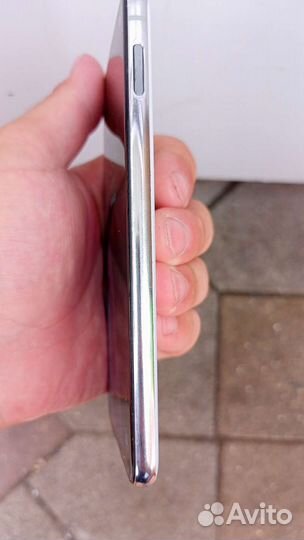 Samsung s10e