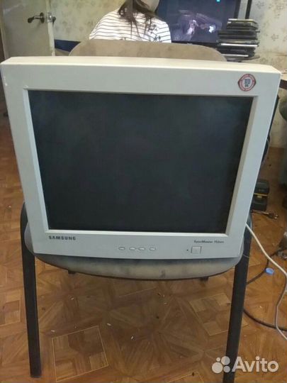 Монитор 19 дюйм