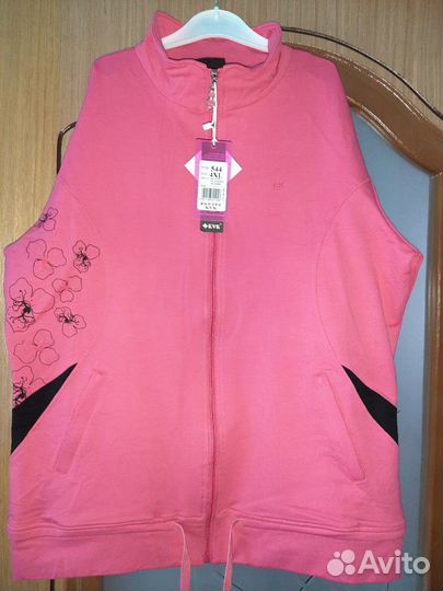 Спортивные костюмы женские