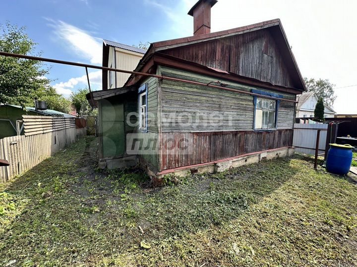 Дом 38,4 м² на участке 2 сот.