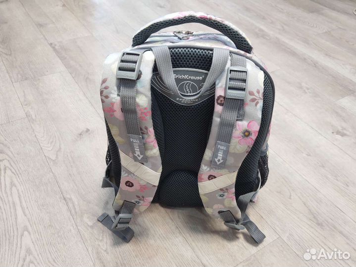 Рюкзак школьный