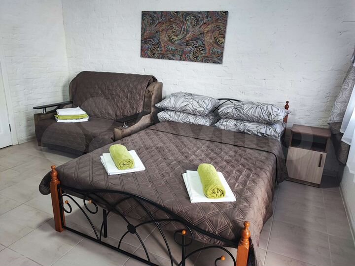Комната 24 м² в 5-к., 1/2 эт.