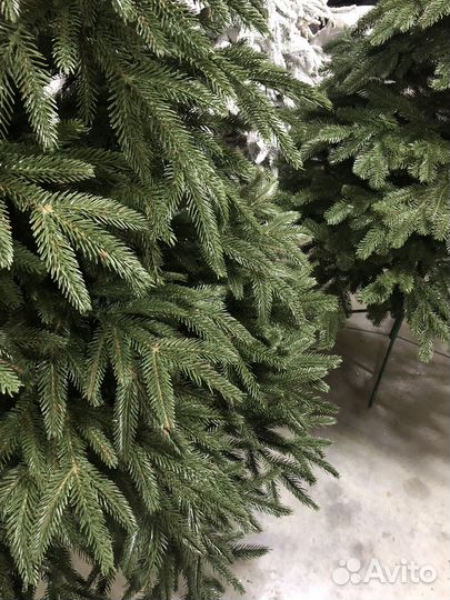 Елка литая арт.01krasn