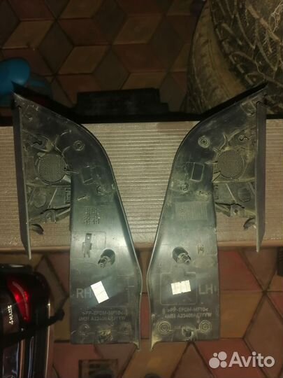 Пищалки, уголок двери зеркало ford focus 2