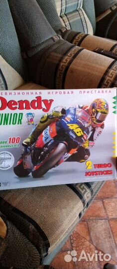 Игровая приставка Dendy