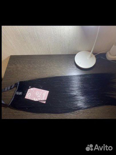 Волосы на заколках блонд