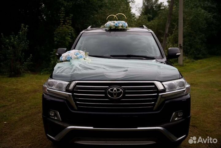 Свадебные украшения на машину