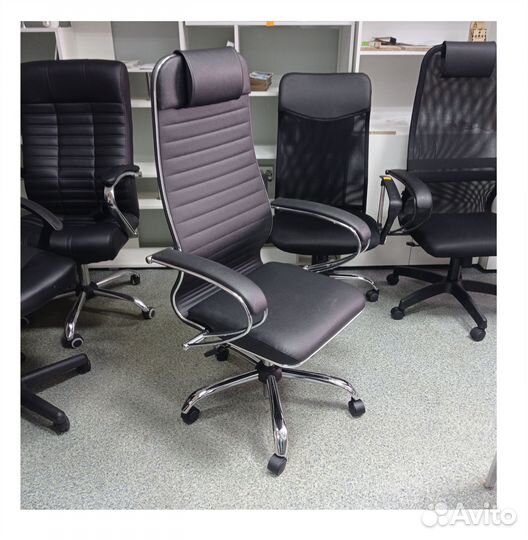 Компьютерное кресло хром толстая эко-кожа