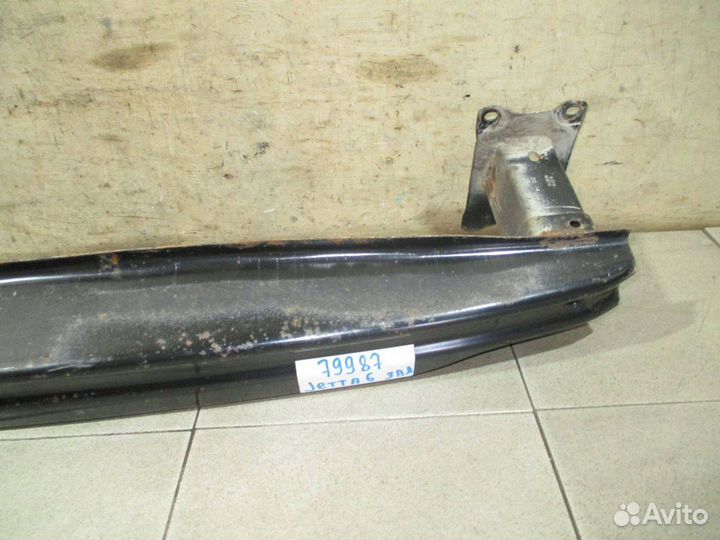 Усилитель заднего бампера VW Jetta 6 (1B)