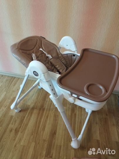 Стульчик для кормления mowbaby