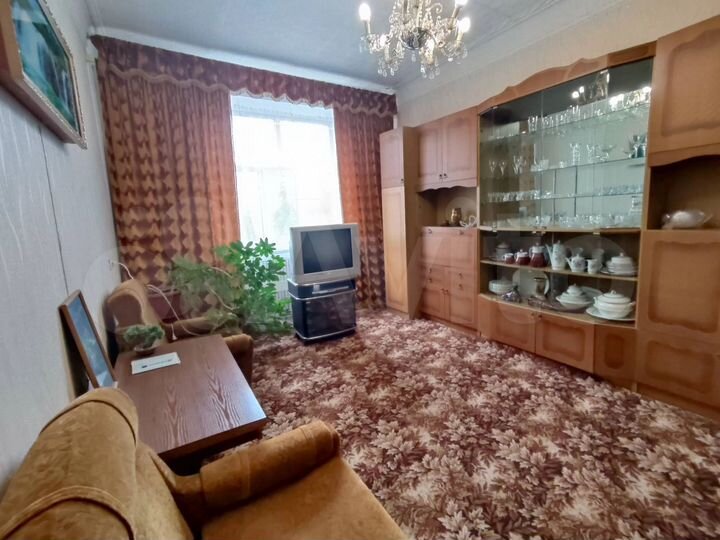 3-к. квартира, 72 м², 3/3 эт.