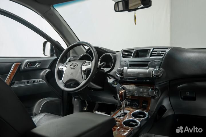 Toyota Highlander 3.5 AT, 2011, 141 639 км