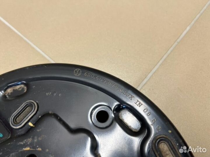 Пыльник тормозного диска Skoda Rapid 7000 KM 1.6