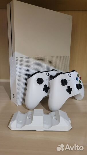 Xbox one s/x. 1tb. C играми