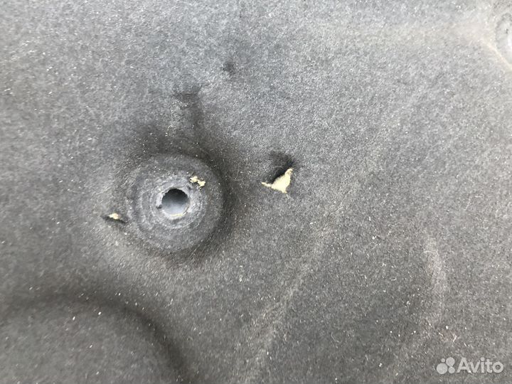 Шумоизоляция капота BMW 5 Серии F10 F11