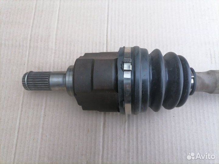 Привод (полуось) передний правый Kia Ceed JD G4FA