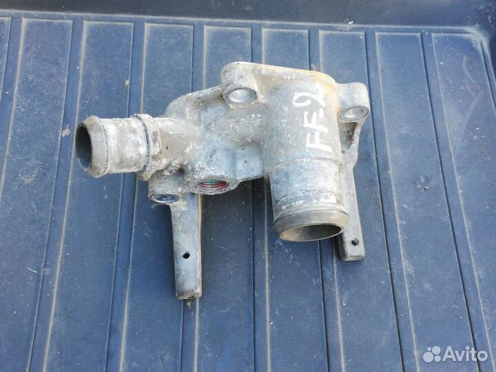 Фланец двигателя системы охлаждения Форд фокус 2