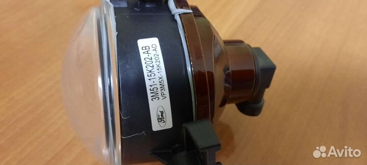 Фара противотуманная левая Ford Focus 2