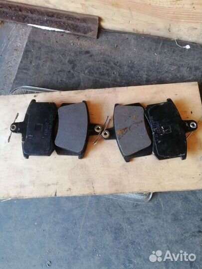 Продам передние колодки на ауди 80 c abs