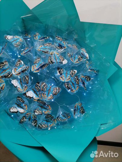 Букет из бабочек светящийся