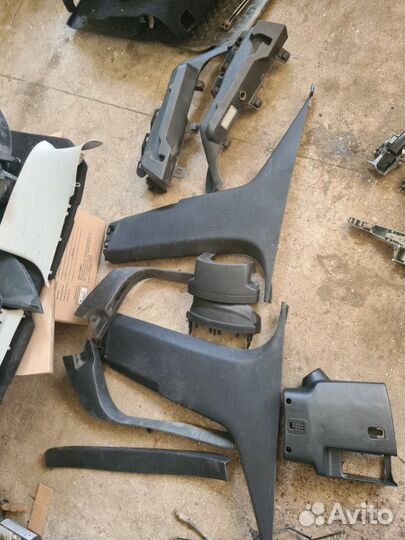 Пластик Peugeot 308 хэтчбек 1.6 EP6 2008