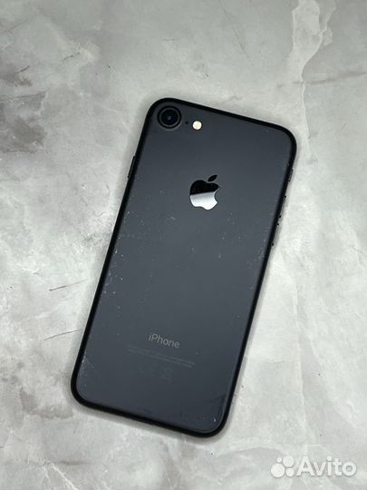 iPhone 7, 32 ГБ