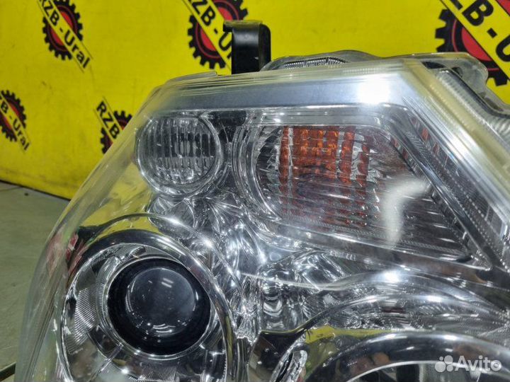Фара передняя правая Nissan Patrol Y62 Y62 5.6