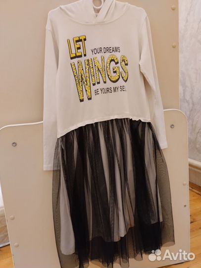 Продаю платья